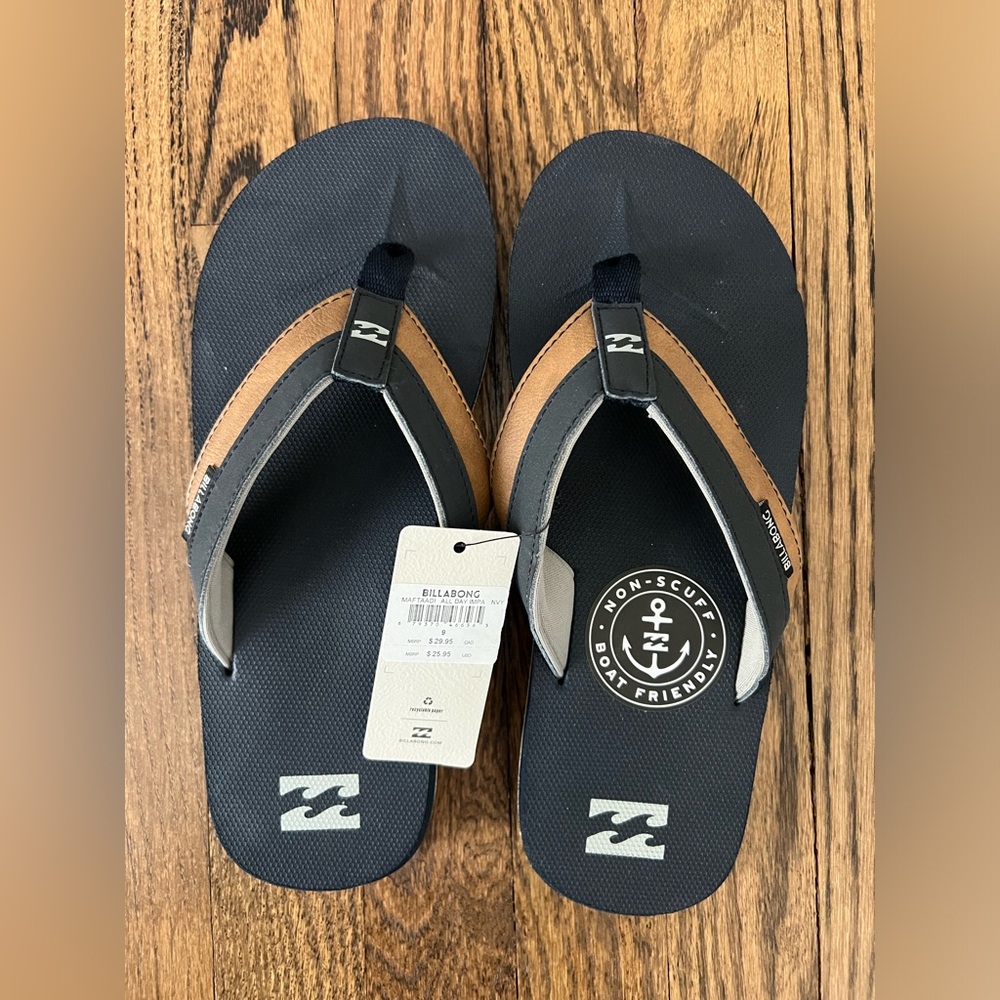 Brand new men’s Billabong flip flop sandals. Size 9